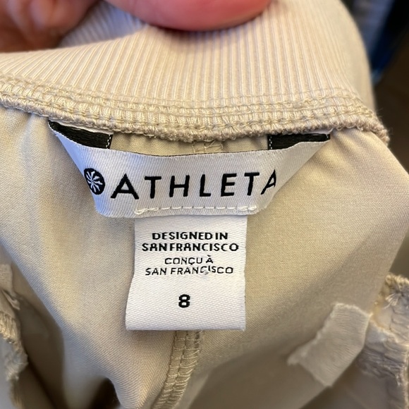 ATHLETA women’s BROOKLYN Ankle pant cream color lightweight slim leg / stretch 8 - Picture 15 of 15